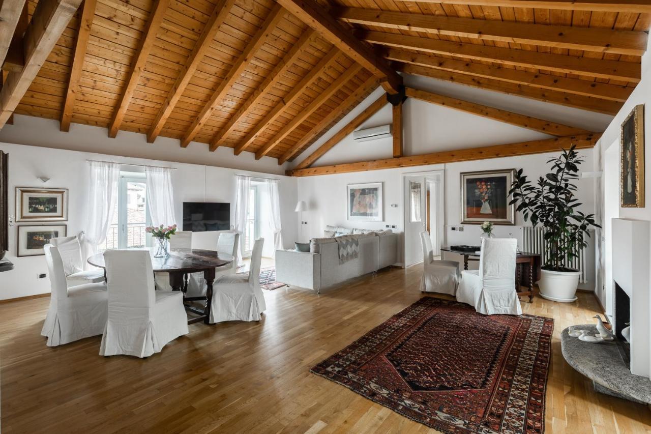 Apartamento A Casa Nuccia Mansarda Como Exterior foto