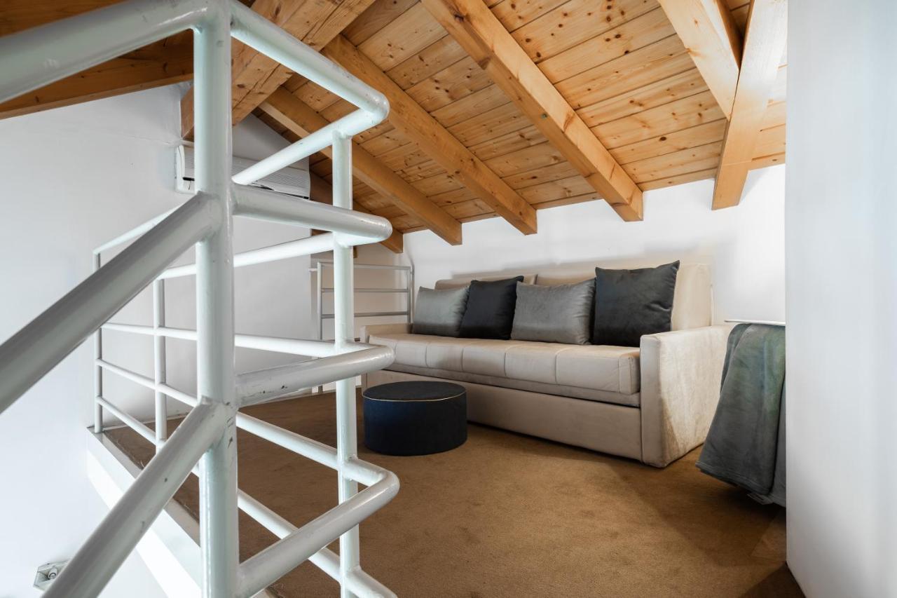 Apartamento A Casa Nuccia Mansarda Como Exterior foto