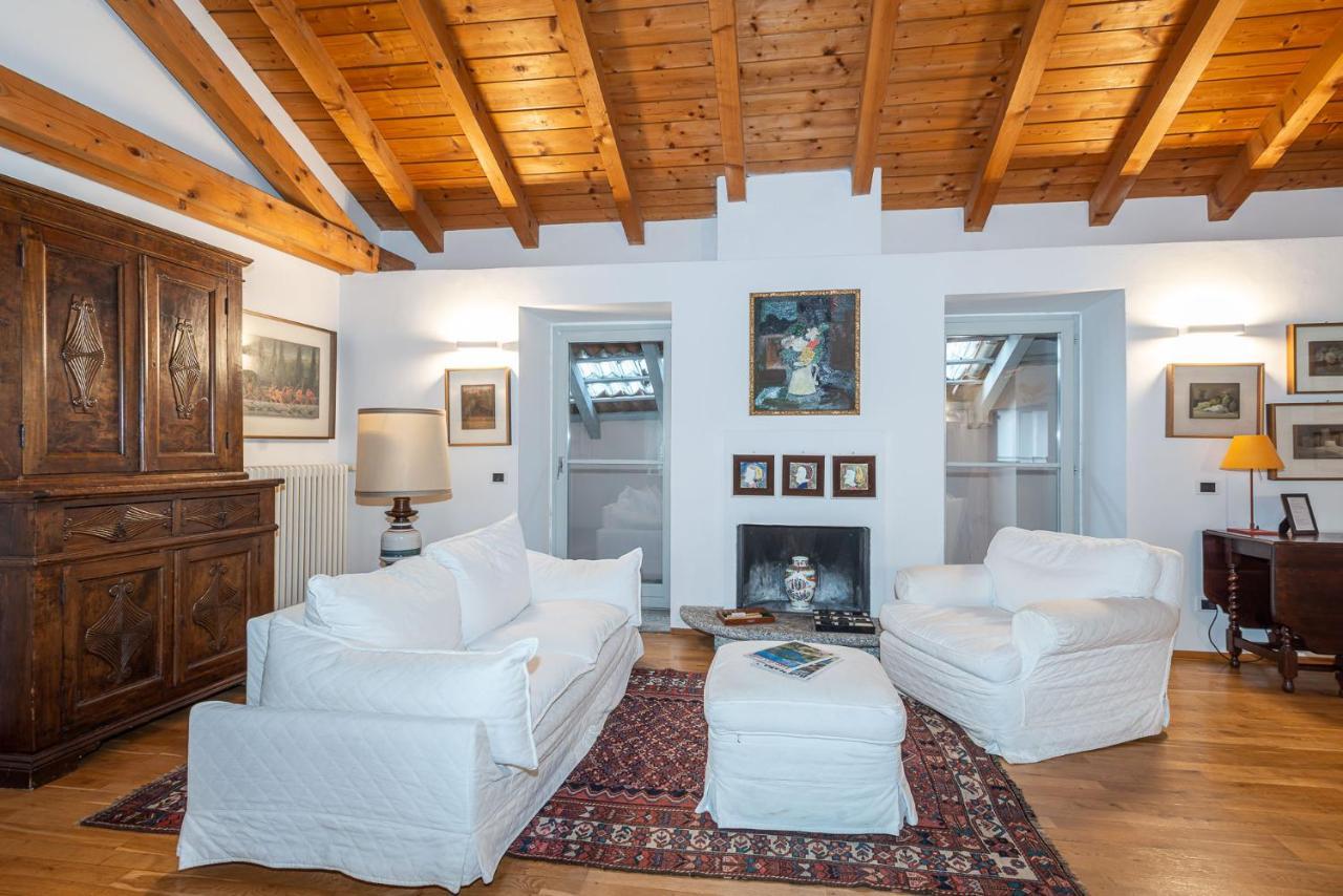 Apartamento A Casa Nuccia Mansarda Como Exterior foto