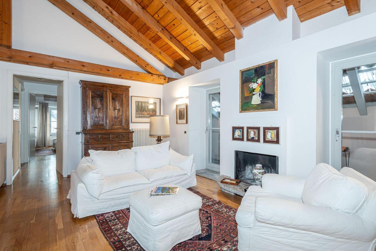 Apartamento A Casa Nuccia Mansarda Como Exterior foto